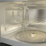 Hisense Built in Microwave 25L - Image 7